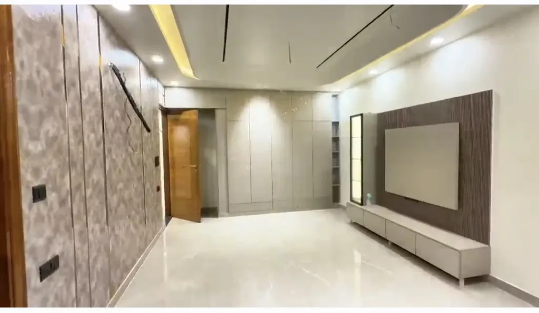 3BHK+ Flat for Sale in Sector 85, Faridabad
